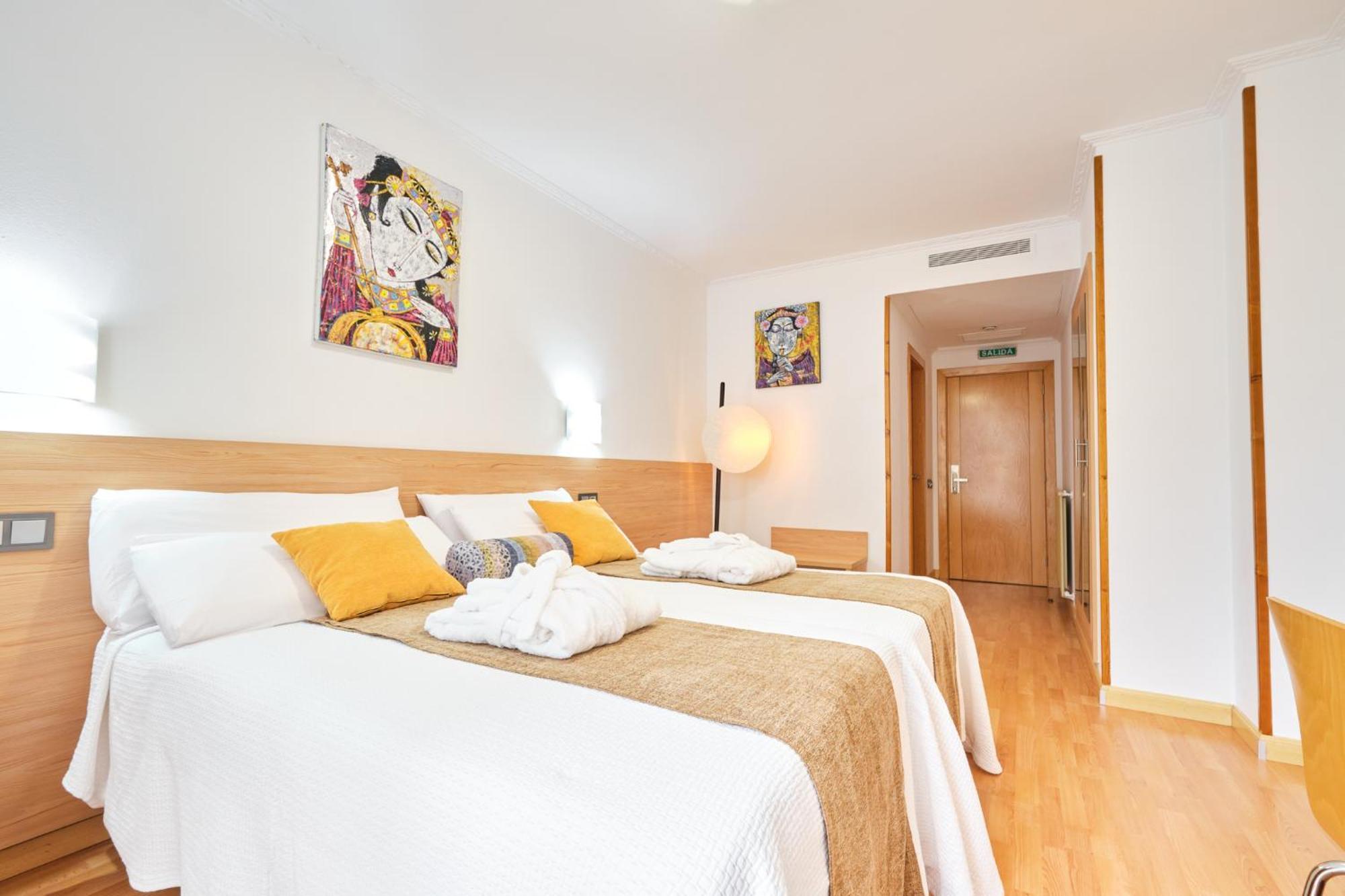 Hotel Don Manuel ヒホン エクステリア 写真